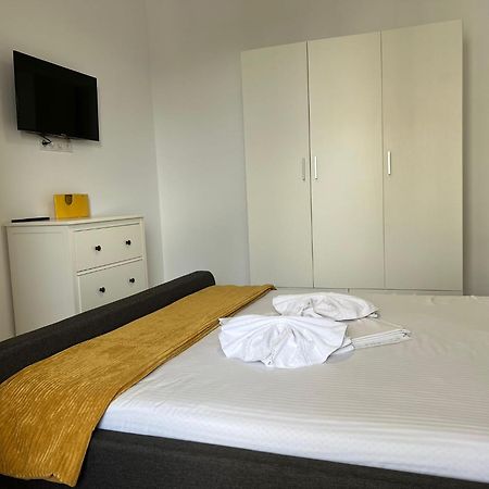 Luxury Glam Apartments Iasi At Lazar Palas Exteriör bild
