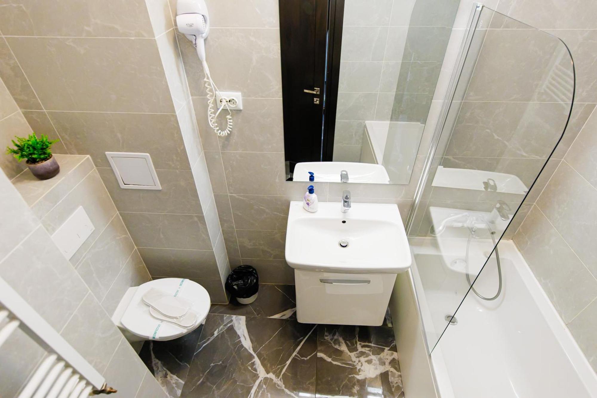 Luxury Glam Apartments Iasi At Lazar Palas Exteriör bild
