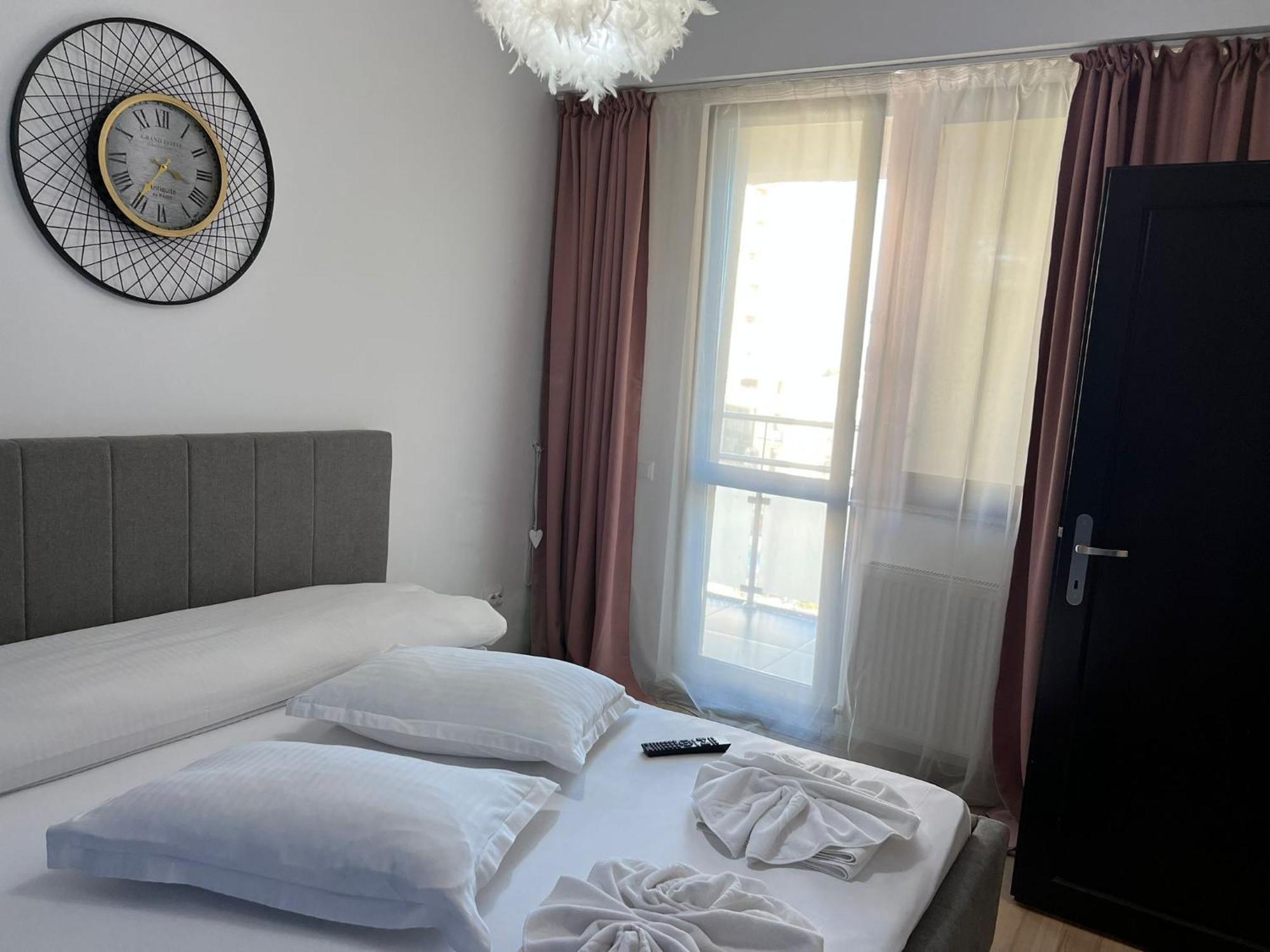 Luxury Glam Apartments Iasi At Lazar Palas Exteriör bild