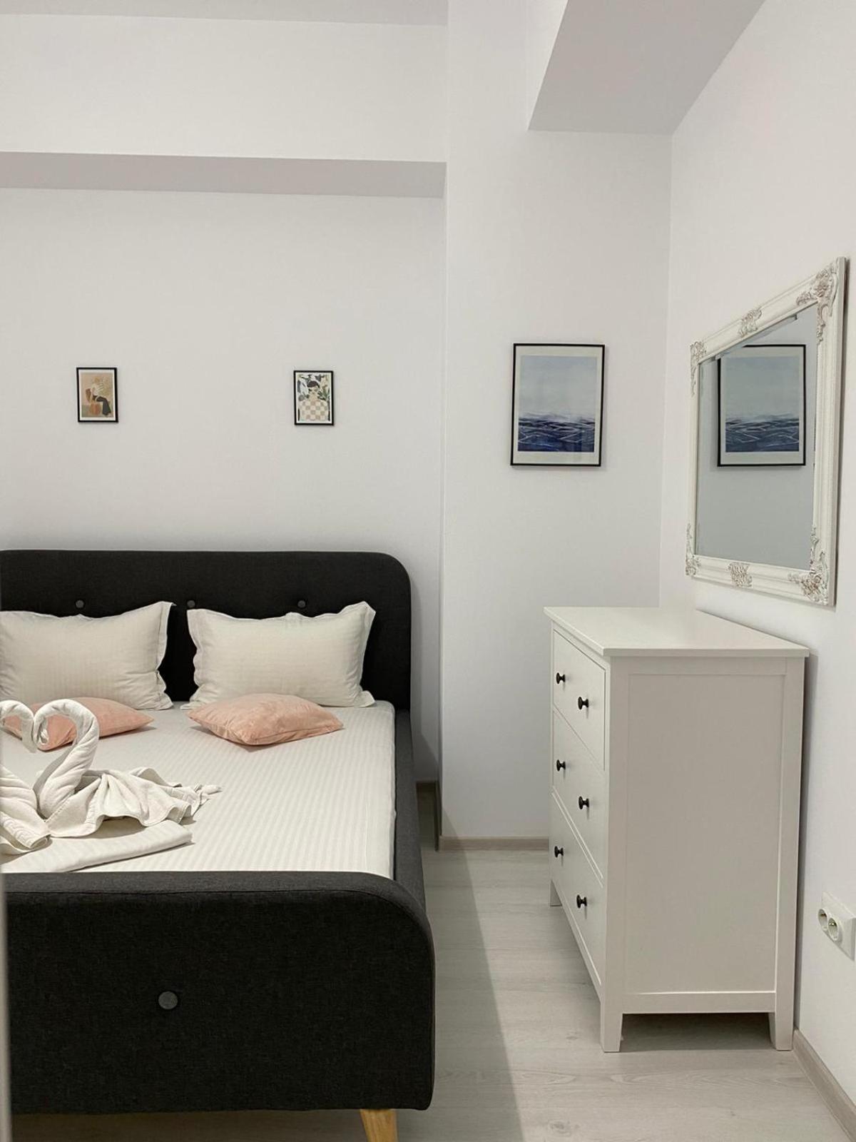 Luxury Glam Apartments Iasi At Lazar Palas Exteriör bild