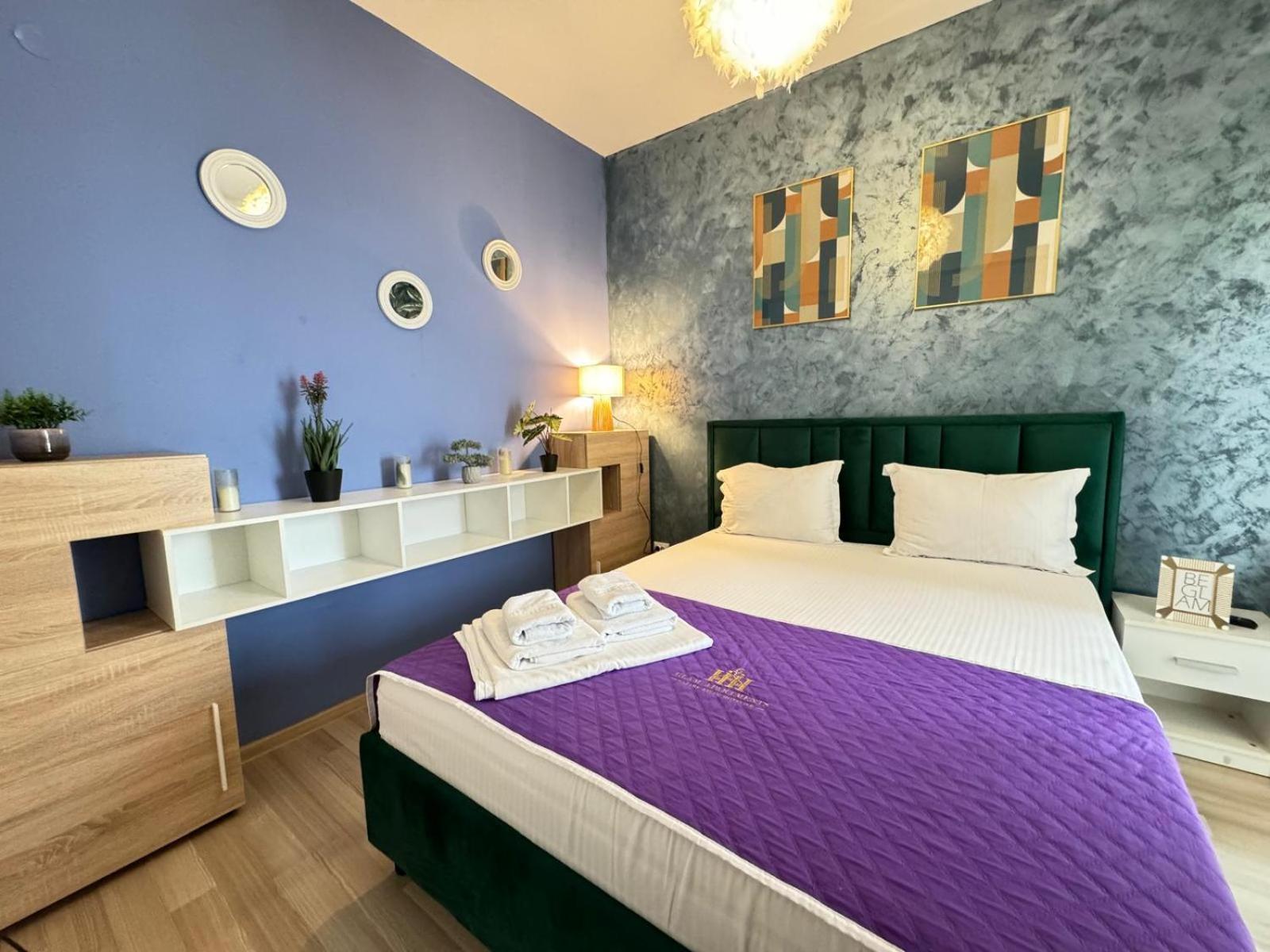 Luxury Glam Apartments Iasi At Lazar Palas Exteriör bild