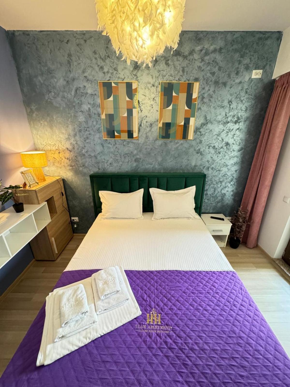 Luxury Glam Apartments Iasi At Lazar Palas Exteriör bild
