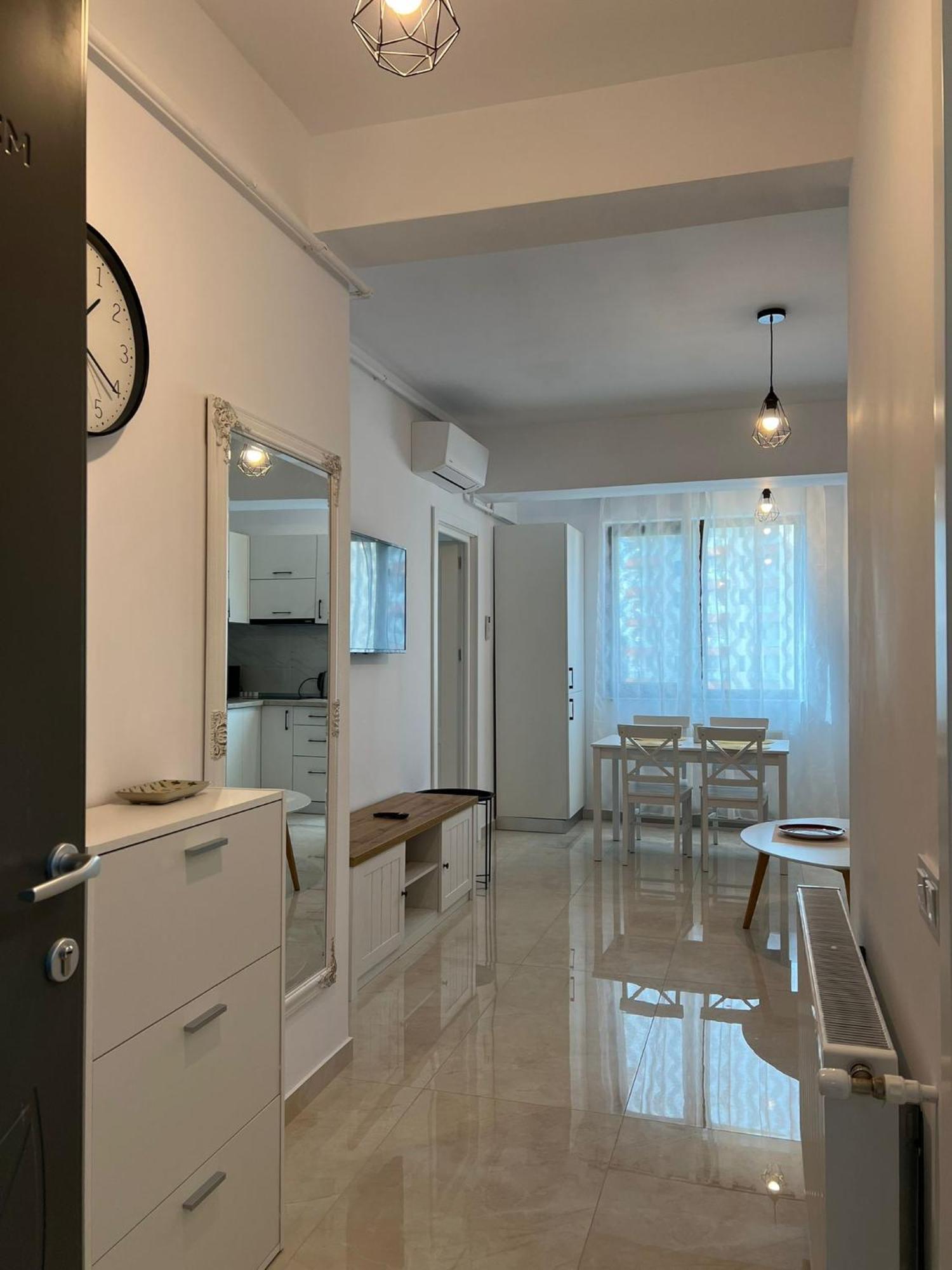 Luxury Glam Apartments Iasi At Lazar Palas Exteriör bild