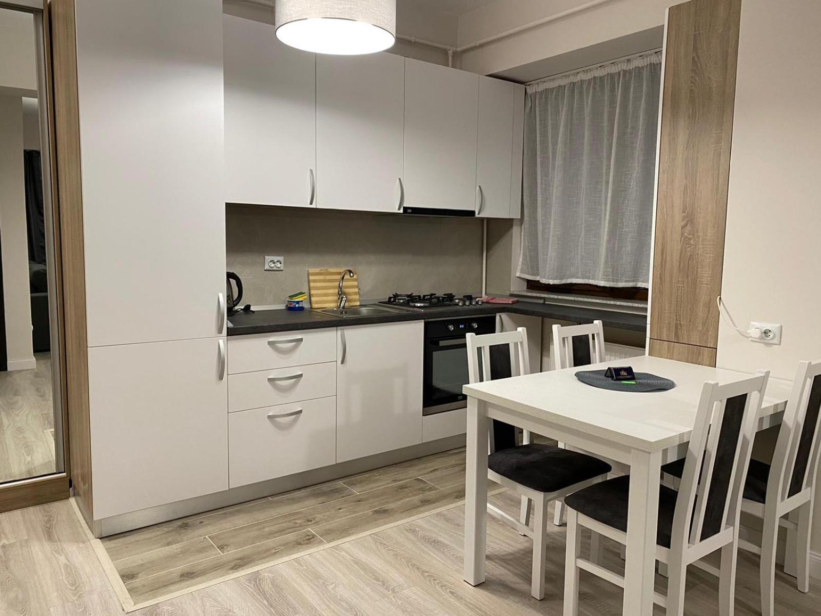 Luxury Glam Apartments Iasi At Lazar Palas Exteriör bild