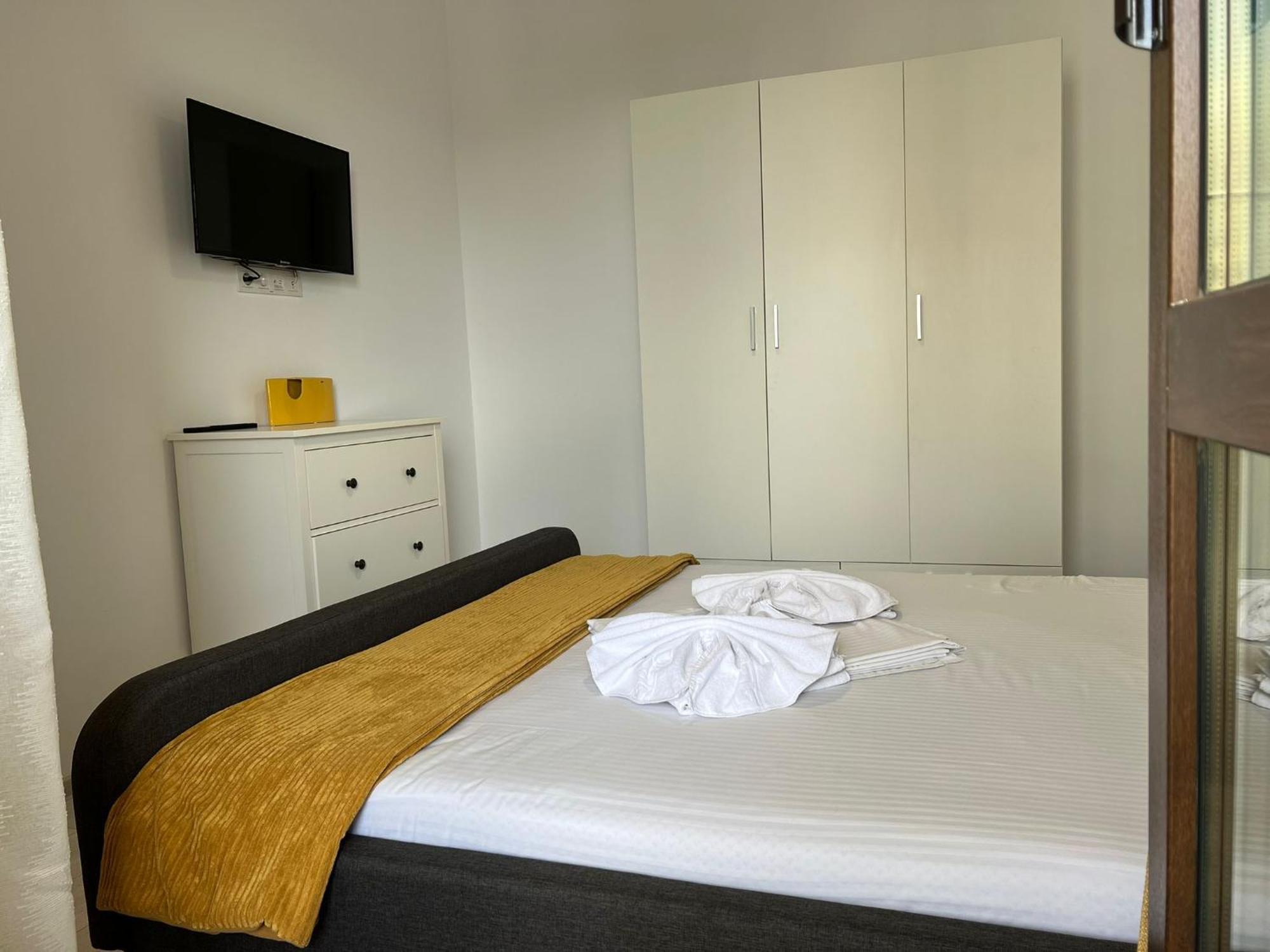 Luxury Glam Apartments Iasi At Lazar Palas Exteriör bild