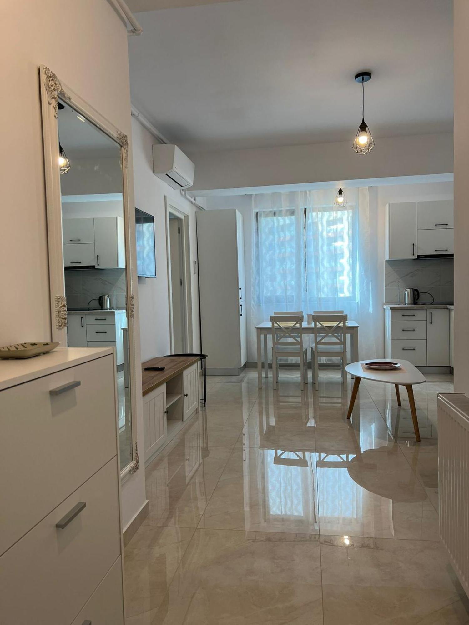 Luxury Glam Apartments Iasi At Lazar Palas Exteriör bild